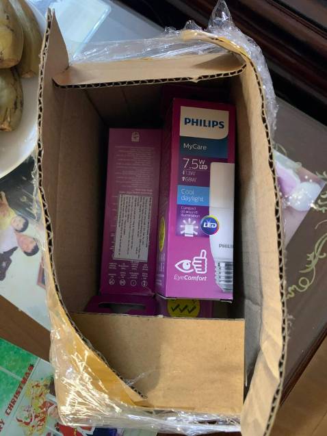 Bóng đèn chất lượng đáng tiền, đã mua hàng mấy lần shop tư vấn hỗ trợ nhiệt tình. Mình từng dùng các loại đèn hiệu khác, cảm quang thấy chất lượng ánh sáng kém hơn nhiều, độ sáng giảm nhanh so với đèn của Philips. Hàng thương hiệu uy tín có khác mọi người ạ, mắc hơn vài đồng nhưng mang lại trải nghiệm quá OK. Cảm ơn Shop đã mang đến sản phẩm chất lượng với giá hợp lý.