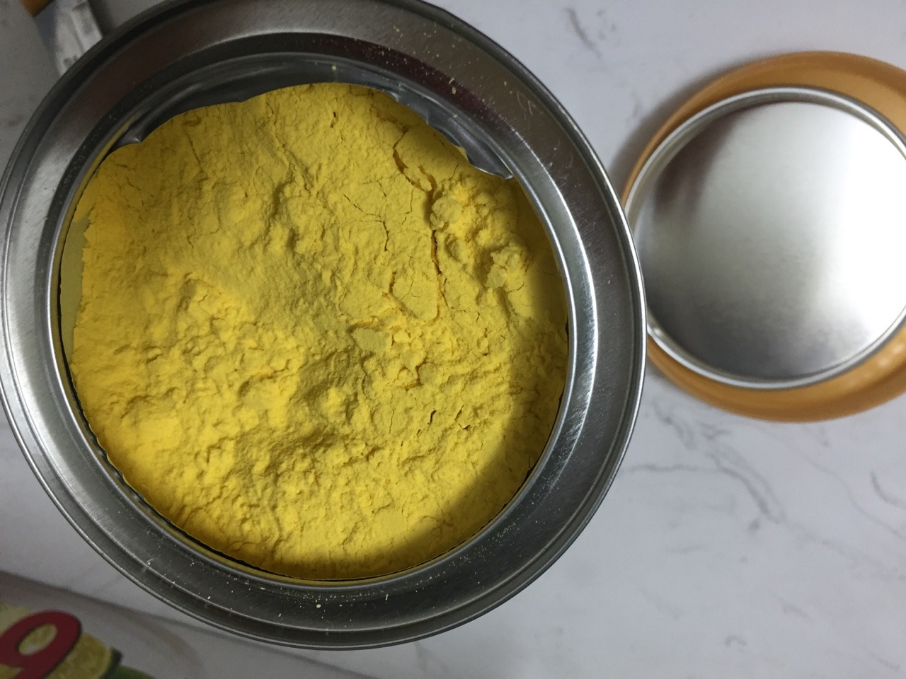 Sản phẩm chất lượng tốt, đóng gói hộp thiếc giúp bảo quản thời gian dài, tránh ẩm mốc, an toàn không độc hại. Sản phẩm chất lượng tốt, đóng gói hộp thiếc giúp bảo quản thời gian dài, tránh ẩm mốc, an toàn không độc hại.