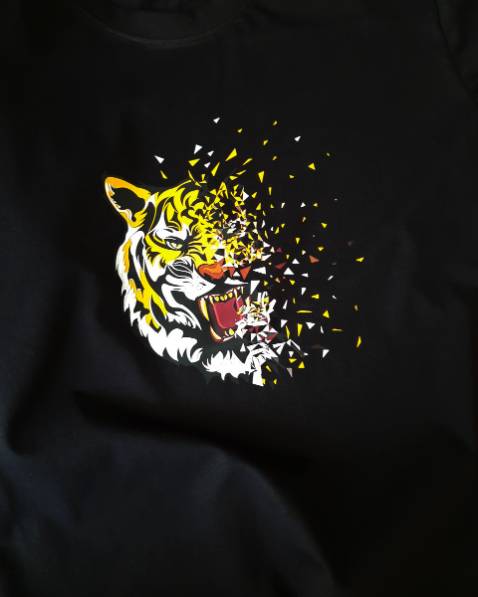 Sản phẩm chất lượng, hình in sắc nét và mềm, không bong tróc.