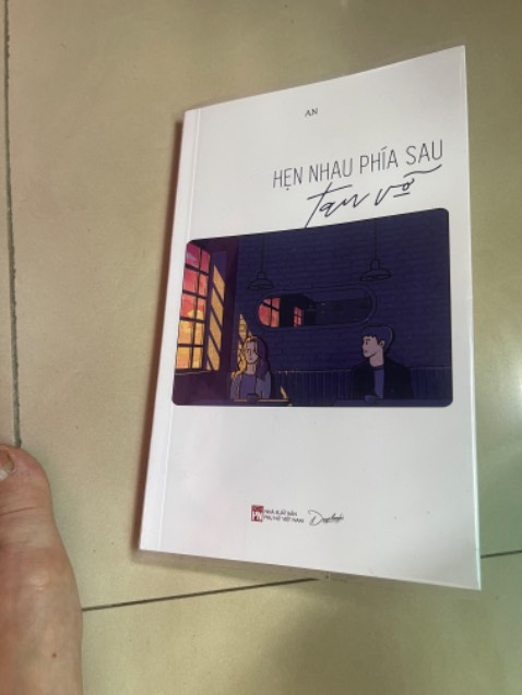 Mới thử tác giả này, mới đọc trên mạng thấy hay nên mua sách