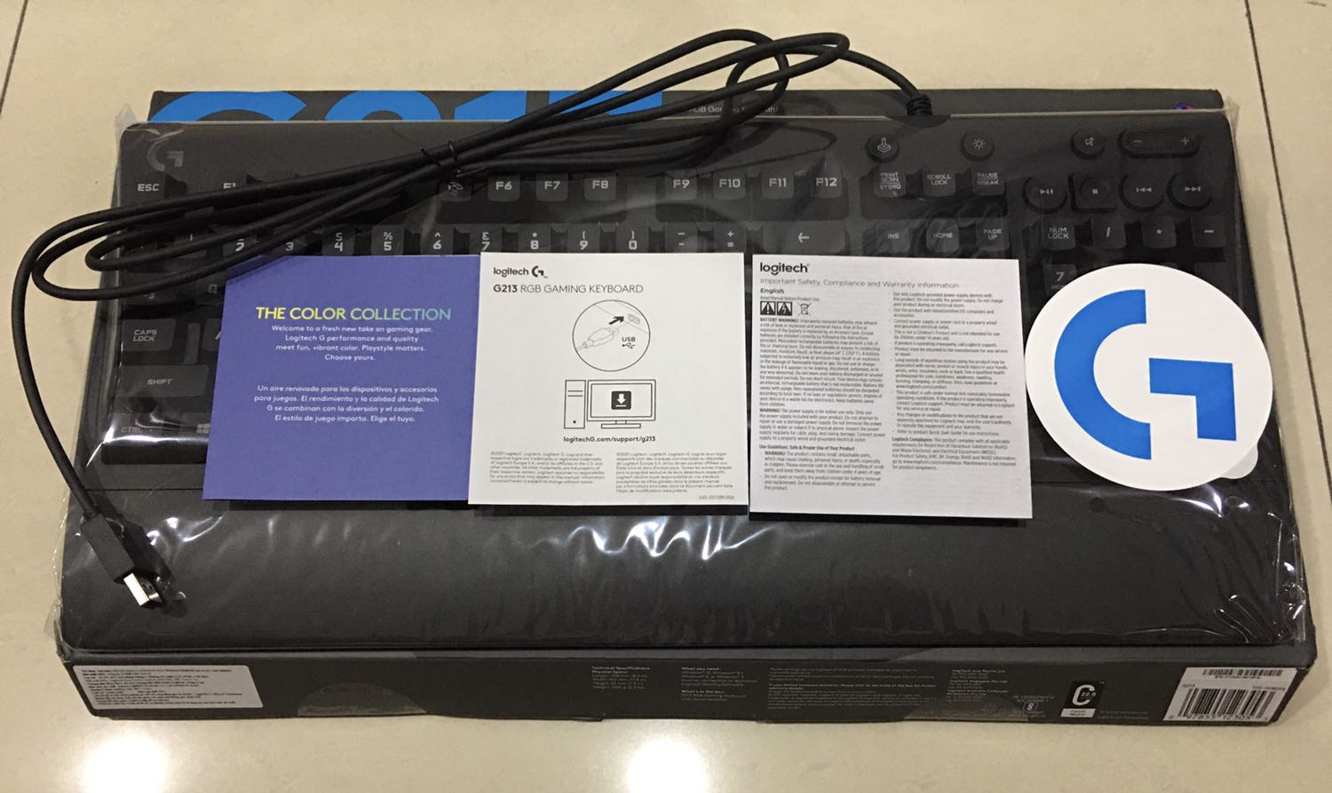 Hàng chính hãng, còn nguyên seal. Dây cáp không có bọc dù. Dịch vụ giao hàng của Tiki giao nhanh, sớm hơn dự kiến. 👍