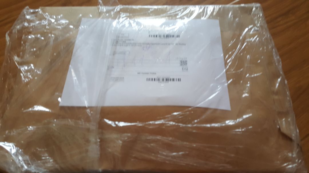 Áo chất hơn so với giá. Nên mua nhé mọi người, 2 lớp dày dặn, mũ áo giấu đc vào cổ nhìn rất gọn gàng 
Đóng gói cẩn thận giao hàng nhanh
cho shop 10 sao nhé