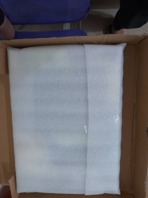 Mình mới nhân hàng ấn tương nhất la sách đươc gói rất cẩn than măc dù vân chuyển đường xa nhưng hôp hàng ko hề bi móp.mình chưa doc nhưng giấy dep chữ rõ ràng.