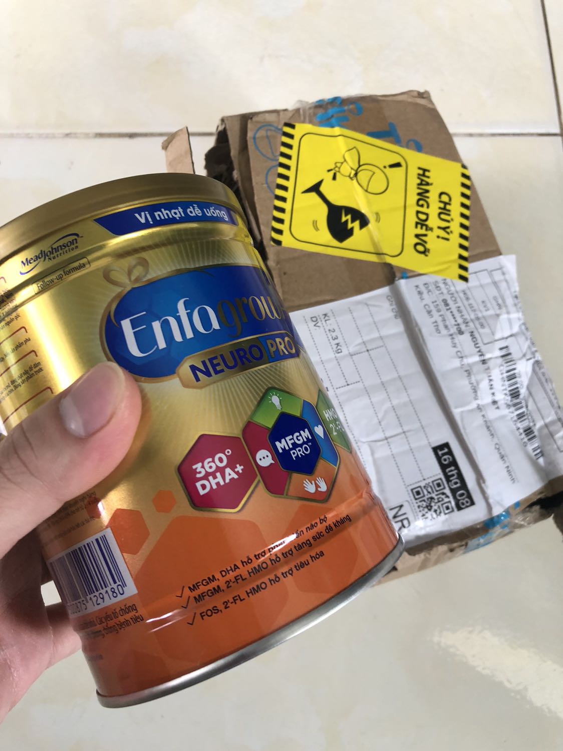 Đặt mua loại 2,2kilogram, đã thanh toán 1 triệu 61 ngàn đồng. 
Giao hộp 400gram mà ở ngoài kiện hàng dám ghi là 2,3kg. Đã vậy còn giao hàng trễ 4 ngày.
Mùa dịch này khổ lắm rồi. Làm ơn làm ăn đàng hoàng đi Tiki.
Ôi thua xa lazada.