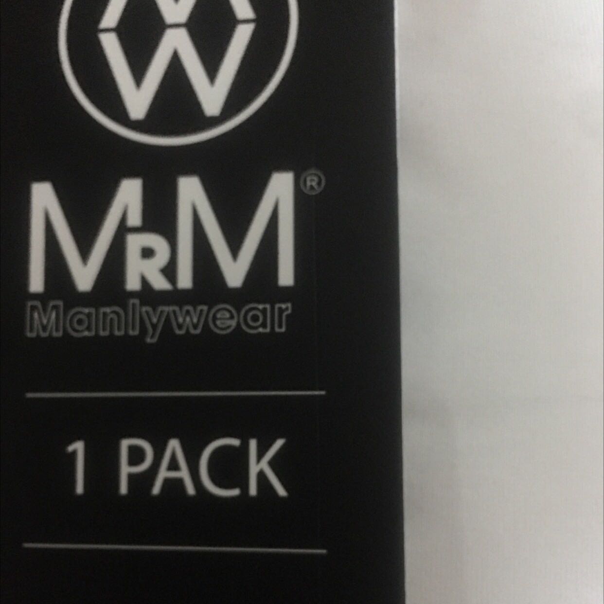 Áo đẹp nguyên box thật tiện lợi. Áo thun cơ bản của shop vải mịn mặc mát. Đợt trước mình có mua áo của hãng CoolMate thì thấy chất lượng đi xuống mà giá của bên đấy không tốt như shop. Áo đẹp nguyên box thật tiện lợi. Áo thun cơ bản của shop vải mịn mặc mát. Đợt trước mình có mua áo của hãng CoolMate thì thấy chất lượng đi xuống mà giá của bên đấy không tốt như shop.