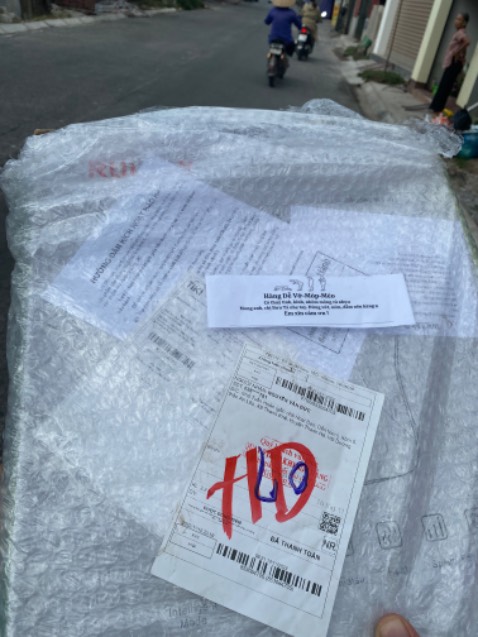 Đặt máy hút bụi giao gối mát xa, làm cho phải mất thời gian và công sức khiếu nại đổi trả