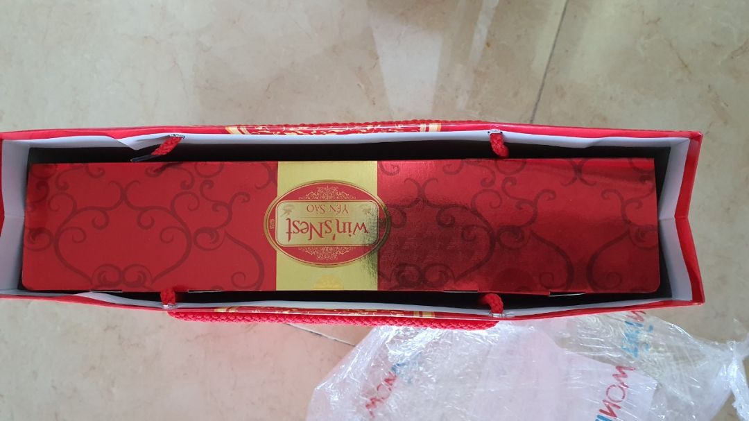 yến này chất lượng lắm
vị khá thơm ngon và thanh dịu
giá bán khá tốt và giao hàng rất nhanh
sẽ ủng hộ tiếp tục nhà bán và sản phẩm này