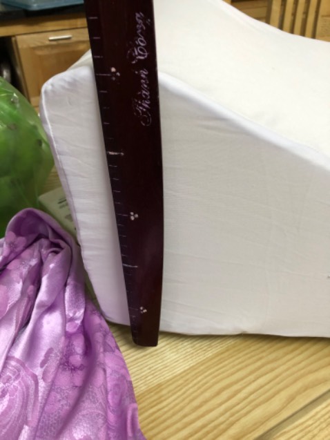 Mình đặt mua gối cao 28 cm may shop lại gửi gối cao 25 cm thôi