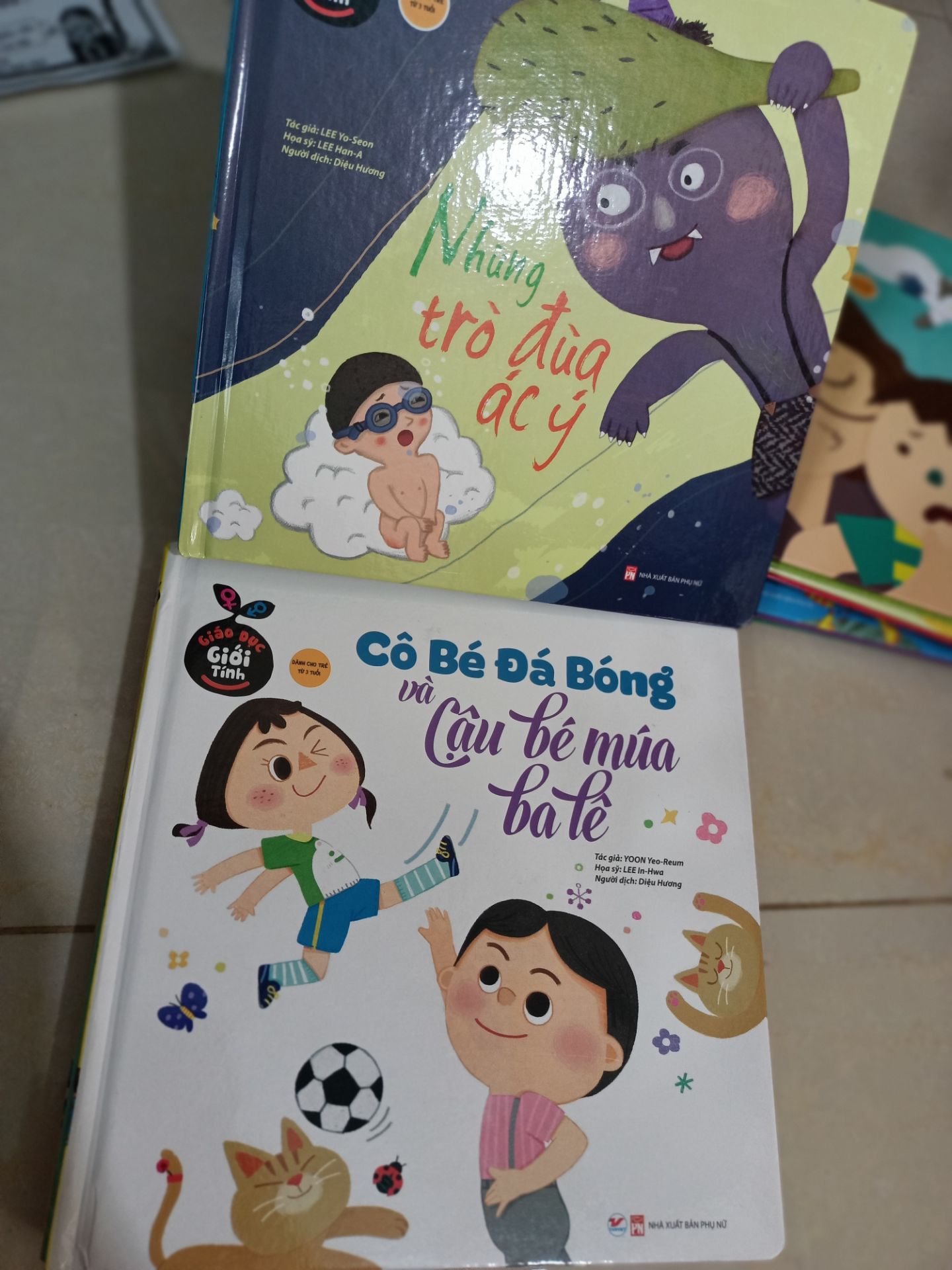 bìa sách dày dặn hơn mình nghĩ, sách đẹp ...giáo dục giới tính cho con bảo vệ mình bằng sách như này giúp bme dễ dàng hơn...