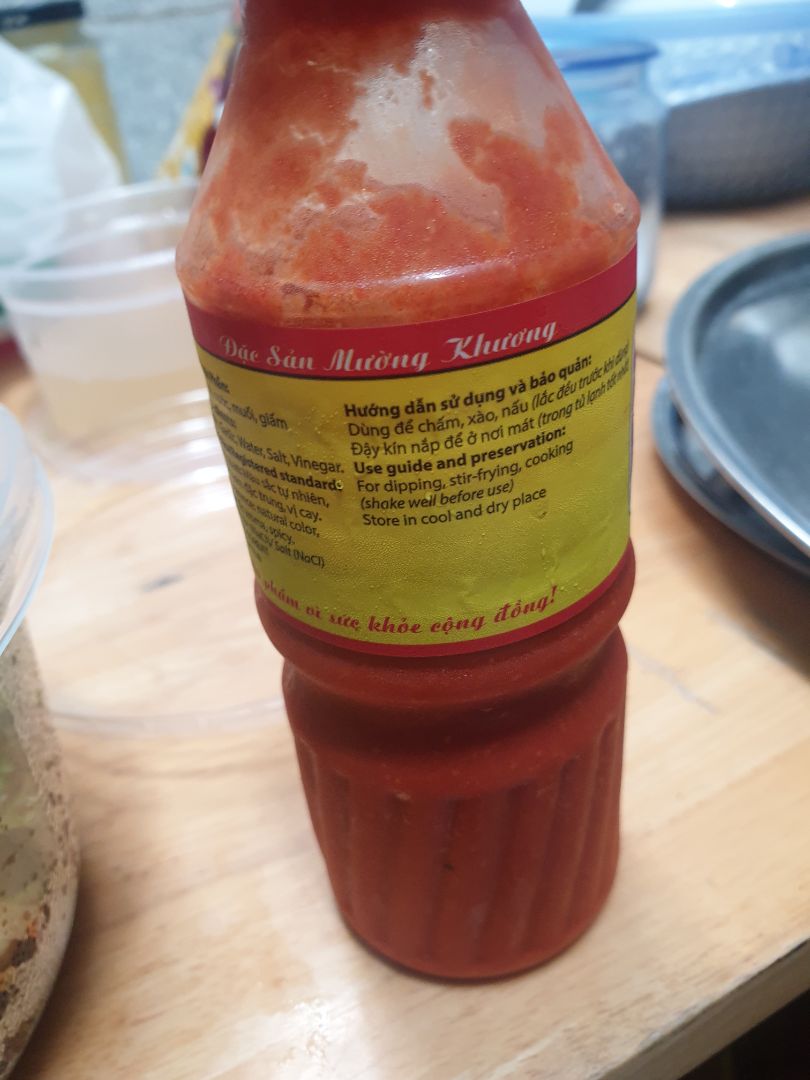 tương có vị chua chua nên ăn với mấy món nước rất ngon nhưng với món rán thì ko hợp.