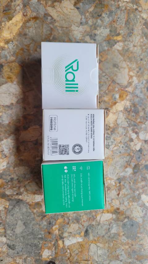 Giao nhanh, đúng mô tả, kết nối với app dễ, có hướng dẫn rõ ràng.