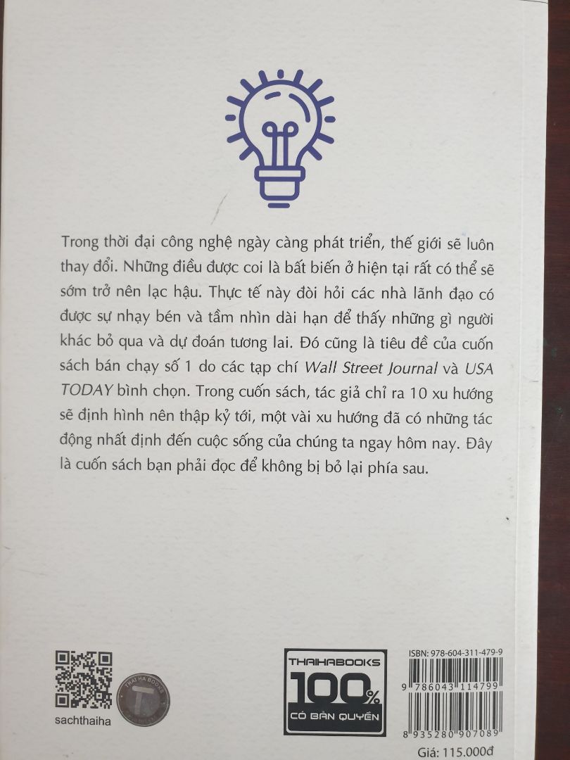 Khi thế giới đang đứng trước những thay đổi mạnh mẽ do tác động của đại dịch Covid-19 thì lối tư duy phi hiển nhiên càng trở thành nhu cầu cấp thiết hơn bao giờ hết. Tác giả là người có nhiều kinh nghiệm trong viết về Xu hướng, bằng trứng rõ nét đây là phiên bản thứ 10 của cuốn sách kể từ năm 2010. Có nghĩa trong mỗi năm tác giả đều có các nhận định khá chính xác về xu hướng trong thời gian tiếp theo. Có thể sự thể hiện, gọi tên đó chưa được rõ nét hoặc chính xác nhưng cũng là thành quả to lớn của tác giả. Thể hiện cái nhìn xa của tác giả về tương lai.