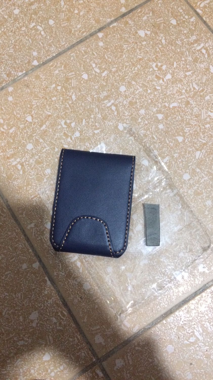 Da đẹp
Mẫu gọn nhẹ kẹp tiền có nam châm hút giữ chắc lắm
Hàng shop chuẩn mẫu mã đăng
=> nhận 5s nhé sốp