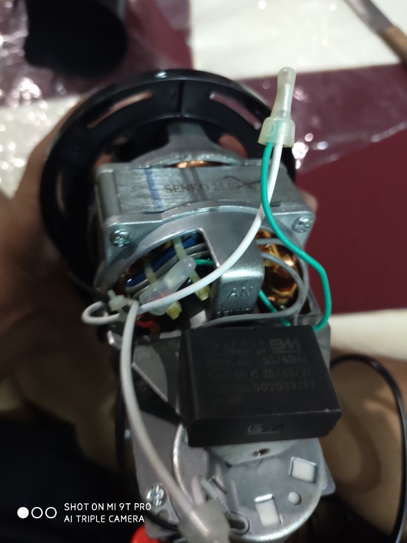 Đóng gói vận chuyển kém.
sản phẩm bị nứt cánh. Đuôi bị gãy rớt ra. Bán mắc hơn cả Tấn Phát Senko mà làm mình thất vọng quá. Bên kia hàng người ta ngon lành 100%. Còn hàng này như là hàng trả về cho shop rồi shop gửi lại cho khách khác vậy. thấy bóc shield lồng ra rồi. Chia tay luôn nhé shop. Lỡ đặt mua rồi cũng làm biếng gửi trả lại lắm.