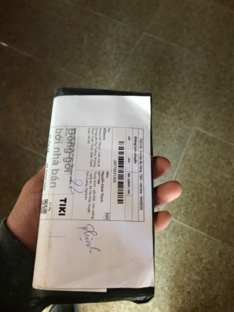 Hàng như bài đăng khá đẹp giống với kiểu mua lần trước . Nhưng mềm hơn cái cũ . Giao hàng nhanh hơn dự kiến . Nói chung ổn !