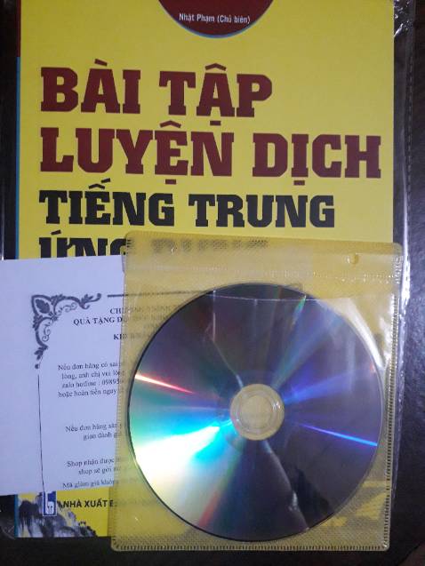Đóng gói cẩn thận , bìa đẹp, nội dung phù hợp với những người học sơ- trung cấp, shop còn cho thêm tờ hướng dẫn để lấy link học kèm 1 đĩa DCD. Thanks shop.