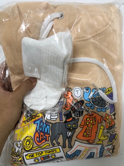 đã nhận hàng và có quà từ shop cám ơn shop nhiều