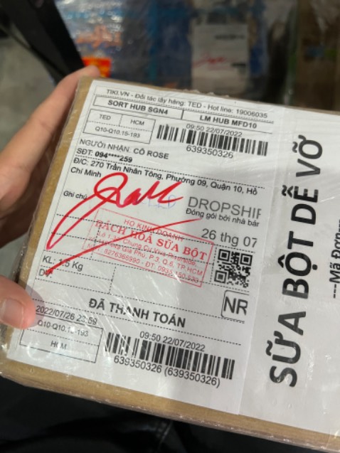 Sữa mới, đóng gói cẩn thận, shipper thân thiện