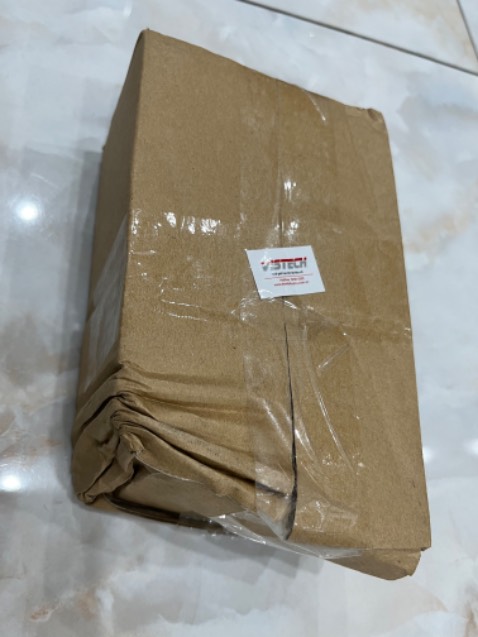 Dùng được 2 ngày, cảm nhận được sản phẩm rất tốt, mát da. Hộp đóng gói bị hỏng nặng, sản phẩm bên trong may còn nguyên vẹn do có túi bóng bao bọc.