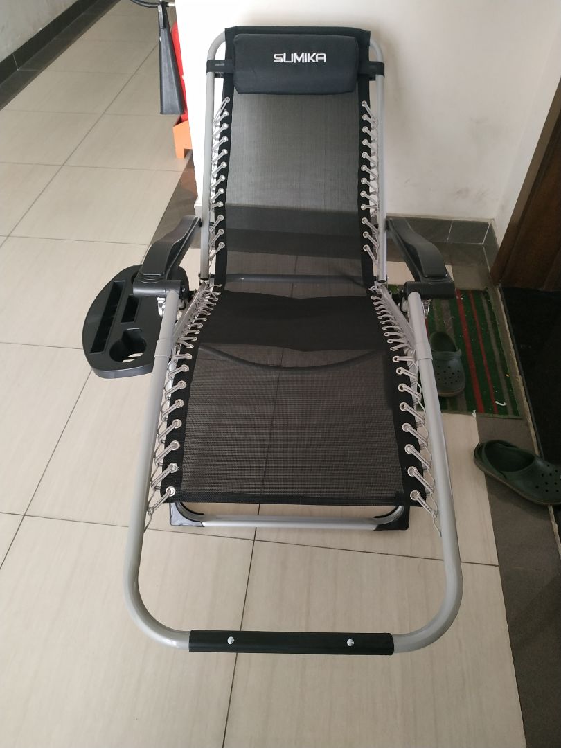 Ghế tốt.Hàng giao nhanh.Ghế mới,ko có dấu hiệu trầy xước or đánh tráo. Đánh giá 4 sao do giá cả tương xứng với chất lượng chứ chưa cái nào vượt trội hơn cái kia