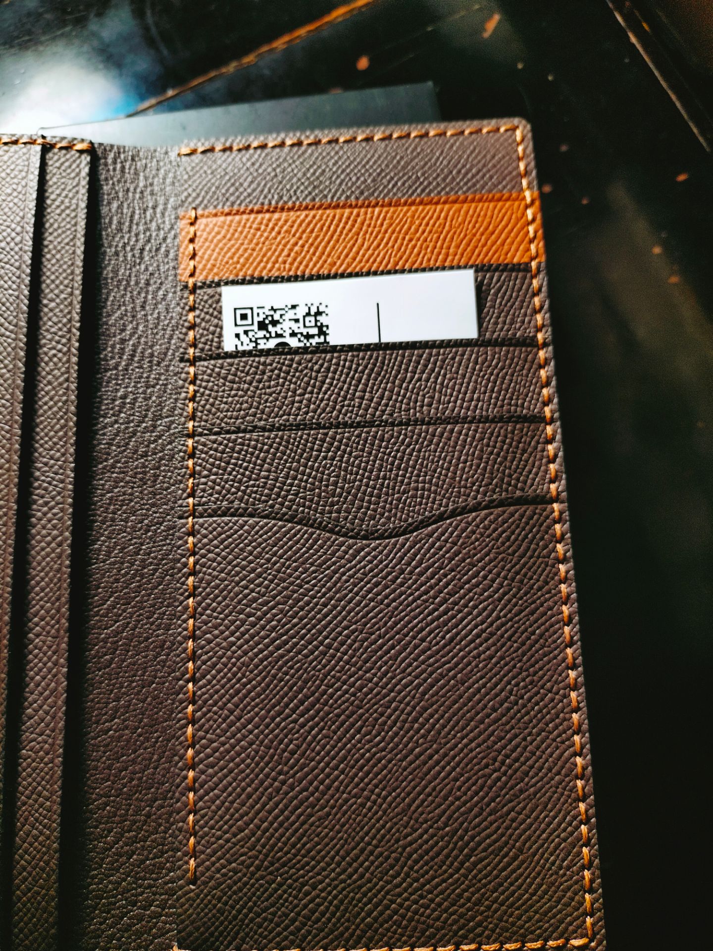 sản phẩm như trong hình. nhỏ gọn, xinh xắn