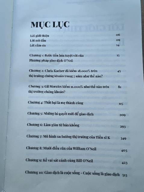 Cuốn này được bạn bè recommend khá nhiều nhưng bây giờ mình mới mua. Cảm nhận ban đầu sách dày, chất giấy xịn, ưng cái bìa cứng màu tím. Môn đệ của O'Neil viết thì khỏi phải bàn về nội dung. 

Tiki giao hàng nhanh, shop tư vấn nhiệt tình, xứng đáng được 5 sao.