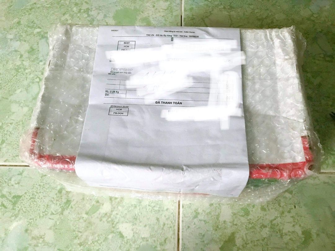 Sữa giao được đóng gói kỹ, *** nguyên vẹn, hạn sử dụng 2022. Tuy giao hàng trễ hơn 1 ngày so với thời gian dự kiến do trời mưa nhưng sản phẩm nhận được ưng ý, còn mới và rất tốt.