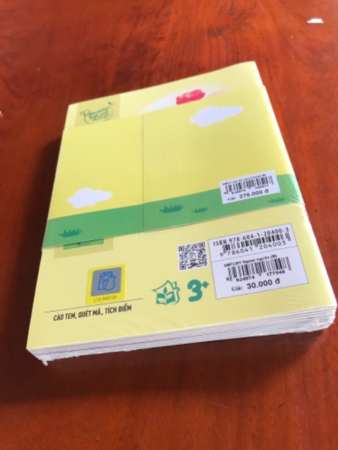 Bộ sách đẹp mới cứng , trang giấy dày đẹp chất lượng , hình ảnh tinh tế sắc nét, chữ to rõ, nội dung hấp dẫn , phát triển nhân cách. Giá thành rất hợp lý, oder giá sale , bé nhà mình rất thích , người lớn cũng thích đọc.  Bao bì đóng gói cẩn thận, shipper lịch thiệp, cảm ơn Tiki