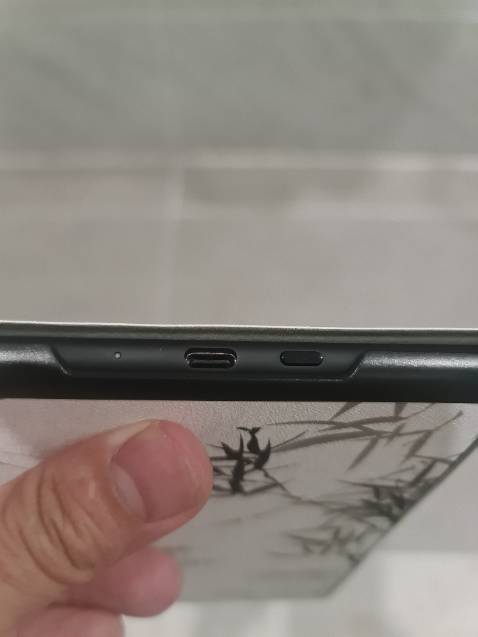 Rất tuyệt. Có điều nếu dùng cả bao thì hơi to, cầm 1 tay đọc sẽ bị mỏi.
Hình ảnh sắc nét, góc nhìn rộng. Dark mode rất tuyệt. Rất tuyệt. Có điều nếu dùng cả bao thì hơi to, cầm 1 tay đọc sẽ bị mỏi.
Hình ảnh sắc nét, góc nhìn rộng. Dark mode rất tuyệt.