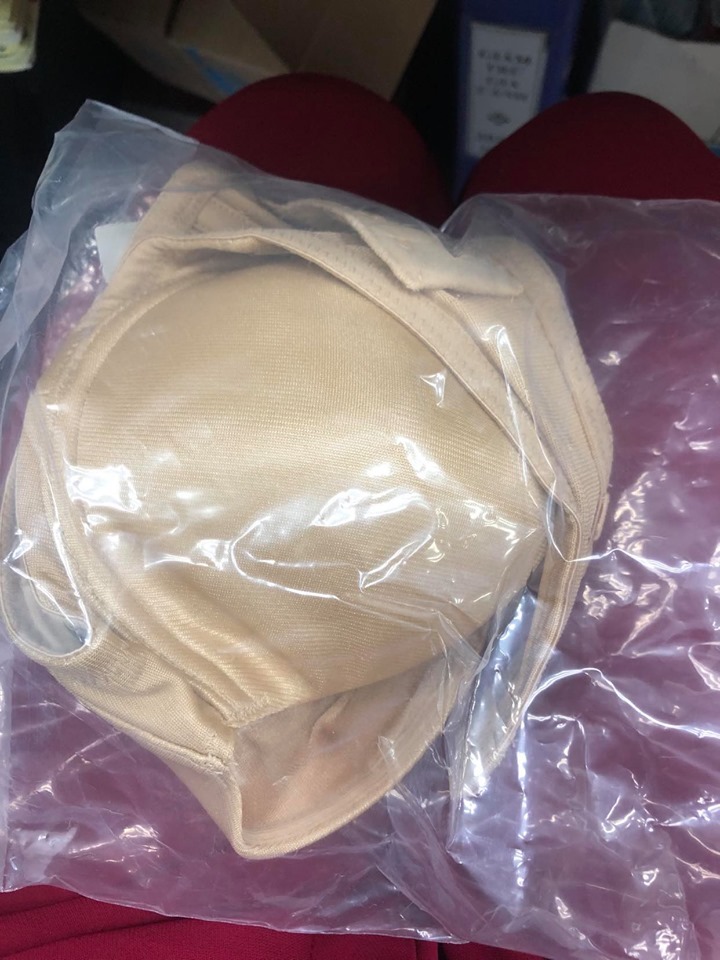 Chất lượng vải quá kém, nilon sờ rát tay, mặc vào không dễ chịu chút nào, không giống áo Triumph mua trong siêu thị Co.op Mart, cảm giác như hàng giả vậy. Các bạn đừng nên mua. Mà lại không được đổi trả nữa, rất thất vọng với món hàng này.Tiki mà không cho đăng nhận xét này thì tôi tẩy chay luôn.