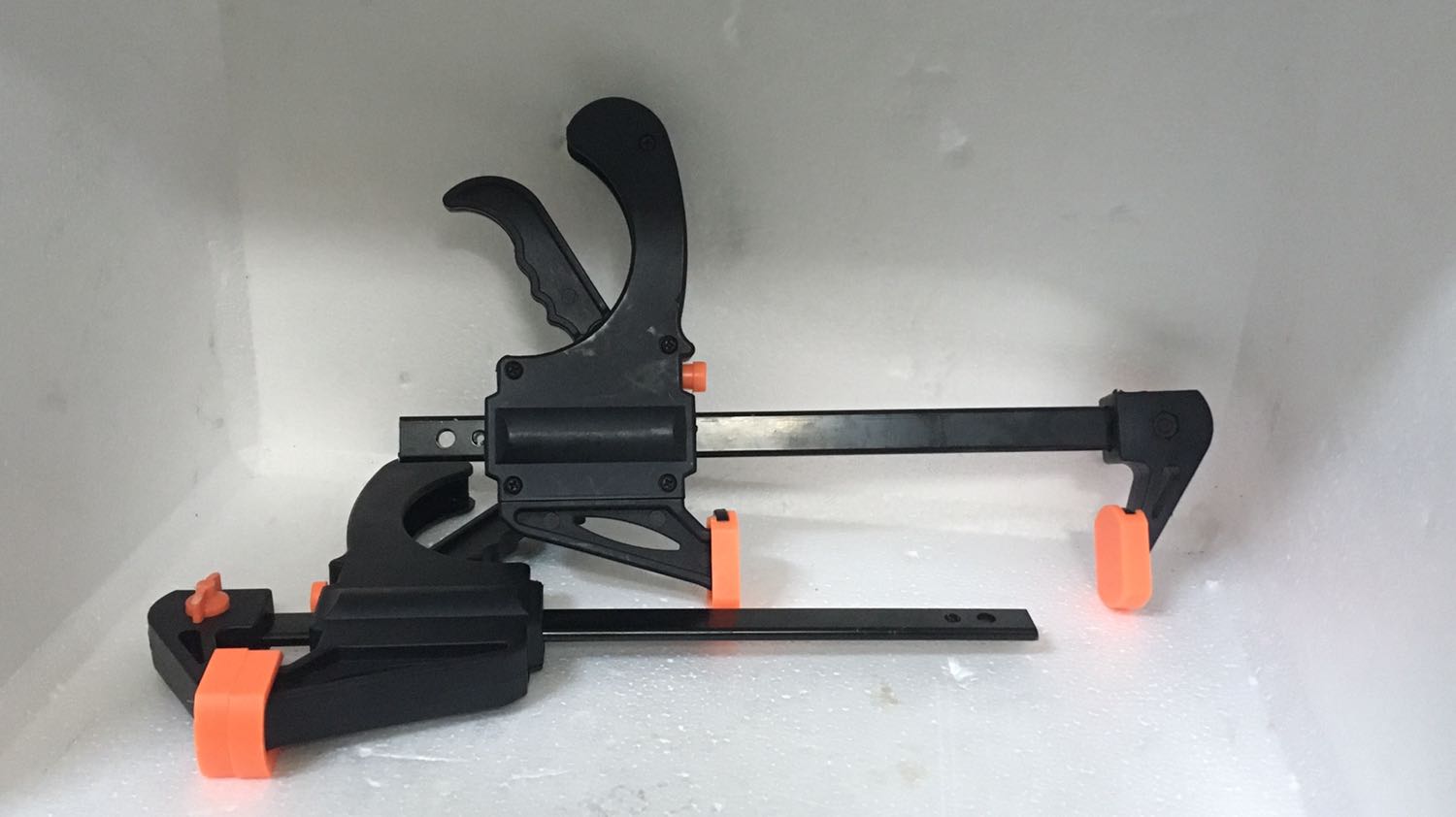 Cảo nhẹ, vừa đủ cứng cáp với job kinh đang làm. 
Shop super service! Sẽ tiếp tục ủng hộ.