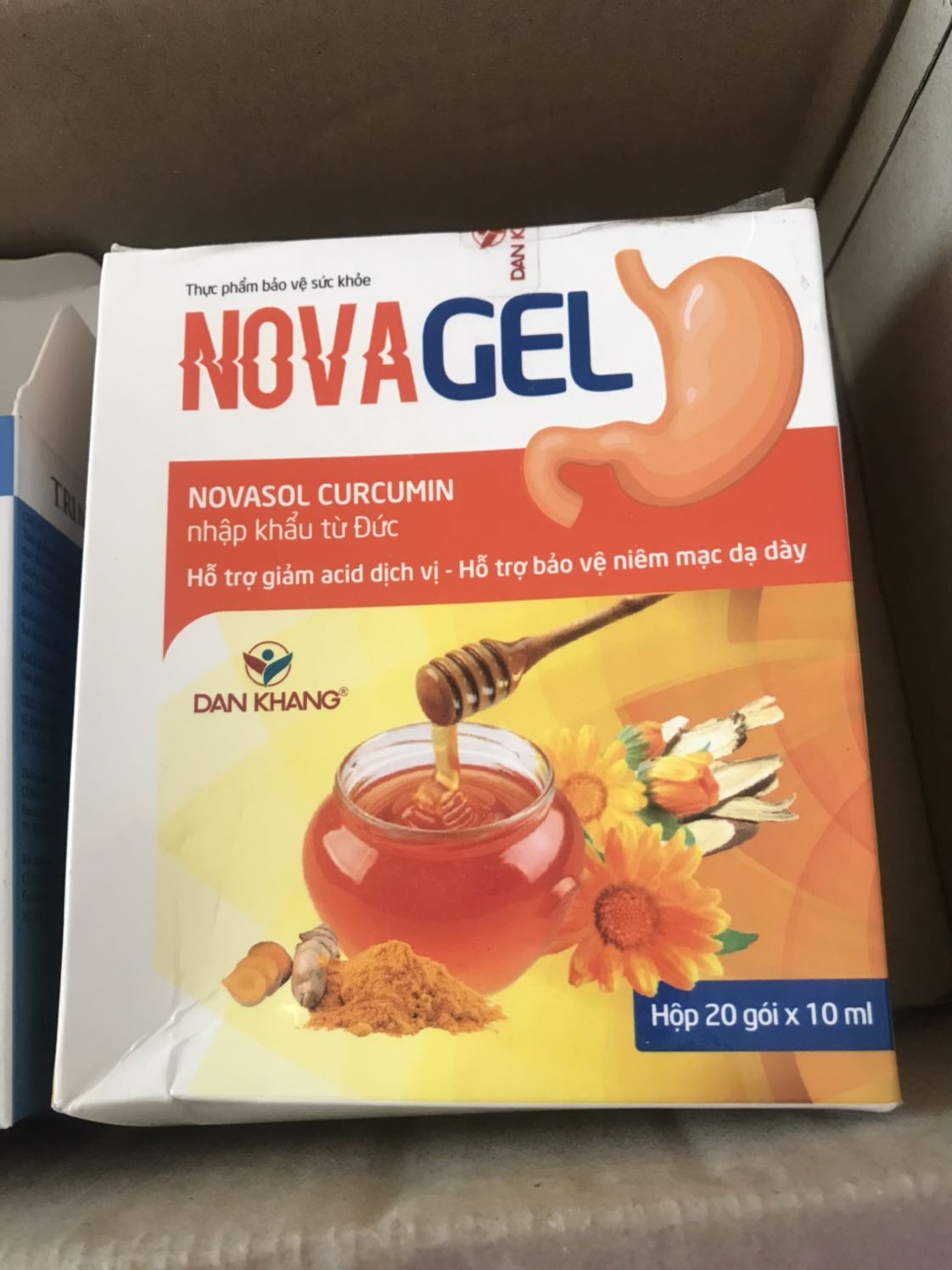 Mình ợ chua, thậm chí ợ cả thức ăn luôn, uống hết hai ngày là bốn gói thấy giảm là vẫn ợ mà không trào thức ăn, kiểu ợ hơi, thuốc ngọt ngọt dễ uống và có mùi nghệ với mật ong, sẽ cố gắng duy trì uống để xem kết quả thế nào