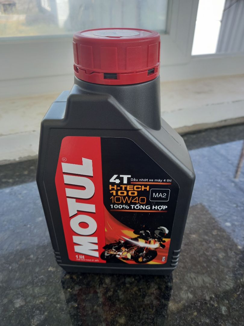 giao rat nhanh tiki now.co tem cua tiki ngay tren than vo hop cua sp.khong so hang gia.mik rat tin tuong voi san pham nhan dc.con ve chat luong sp goc thi *** ban da biet.cu yen tam dat hang nhe *** ban