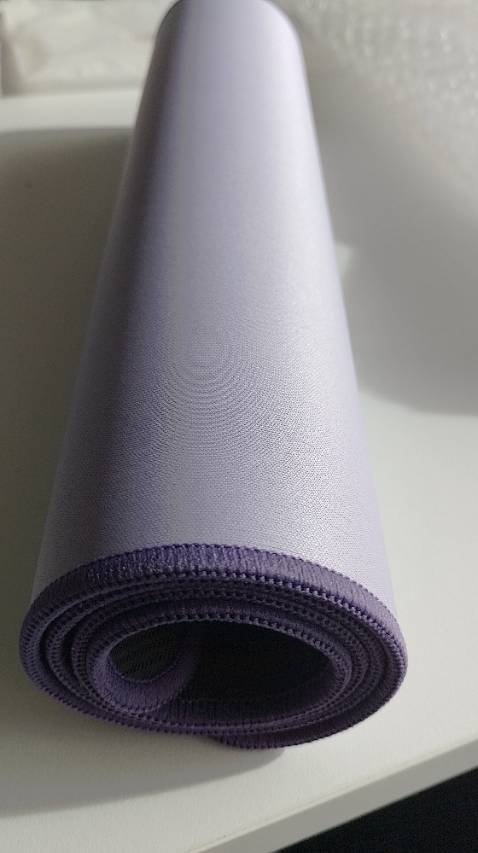 Mịn, rộng, êm mà hơi... Nặng.