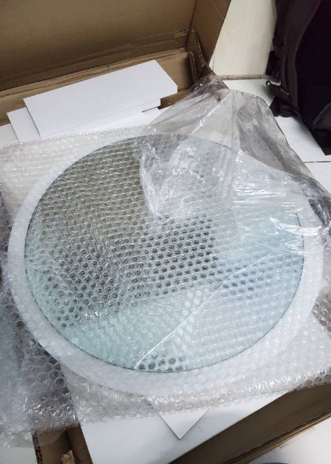 Trường hợp giao hàng vỡ kiếng này giải quyết sao đây shop ơi