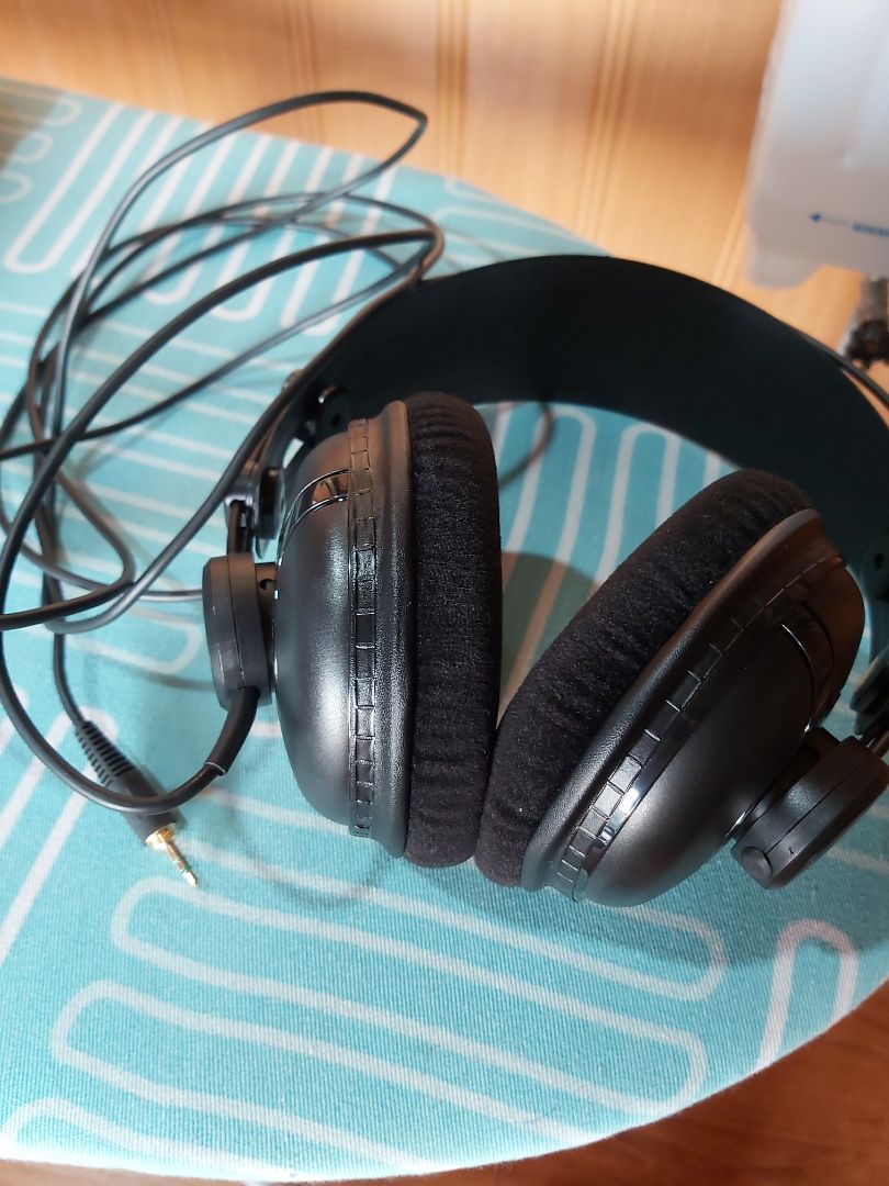 rõ, chi tiết, hơi đau nghe lâu