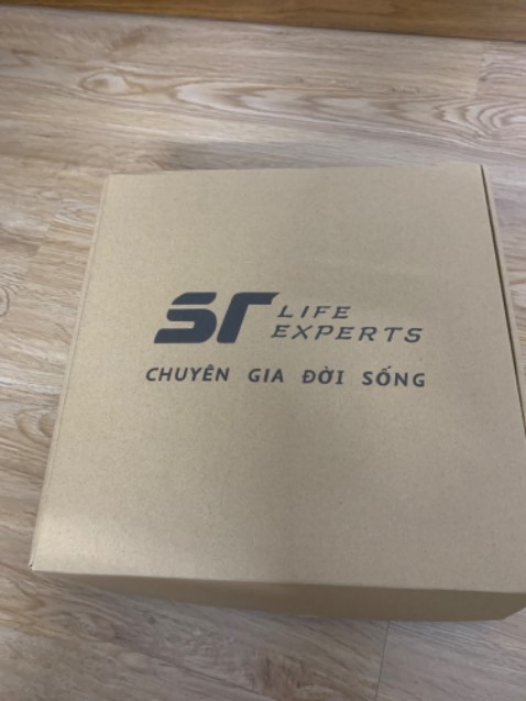 Thiết kế đẹp, màu sắc bắt mắt. Chất lượng tốt, giao hàng đúng hẹn. Đóng gói cẩn thận.