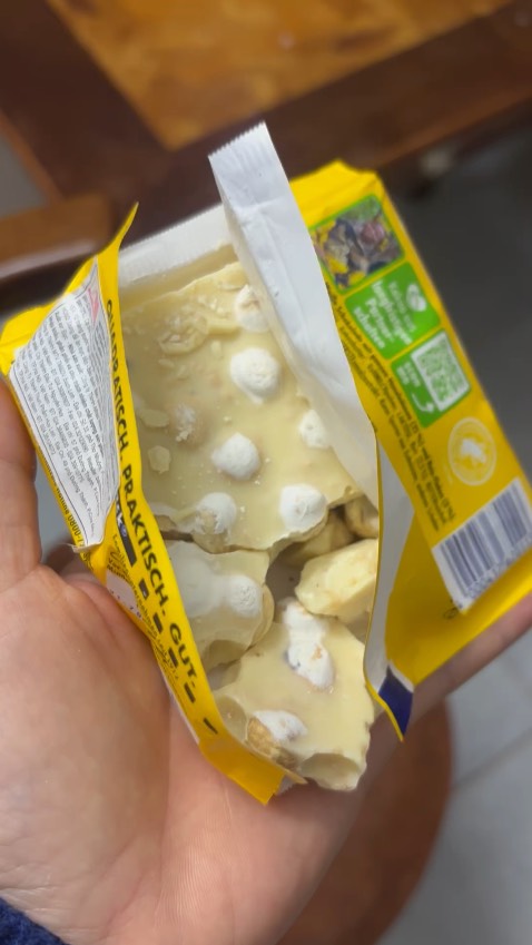 Giao sai hàng, hàng có dấu hiệu mốc