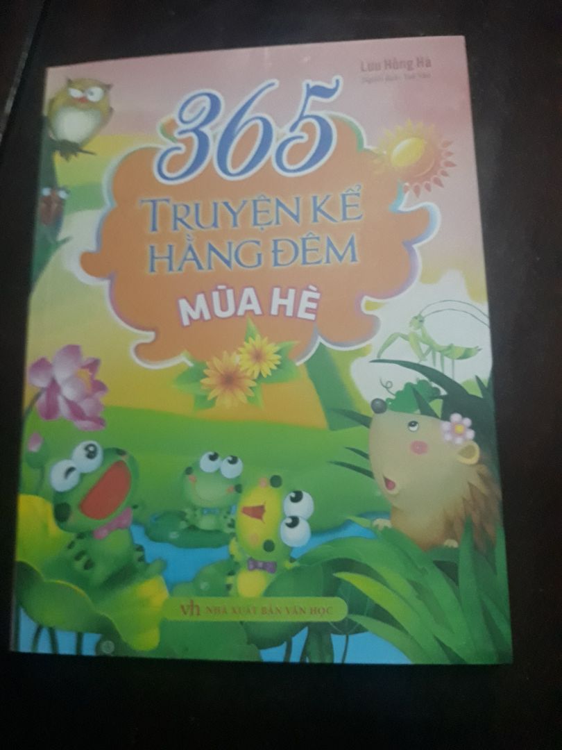 bìa dày dặn, sách đẹp, nhiều truyện, bé rất thích
