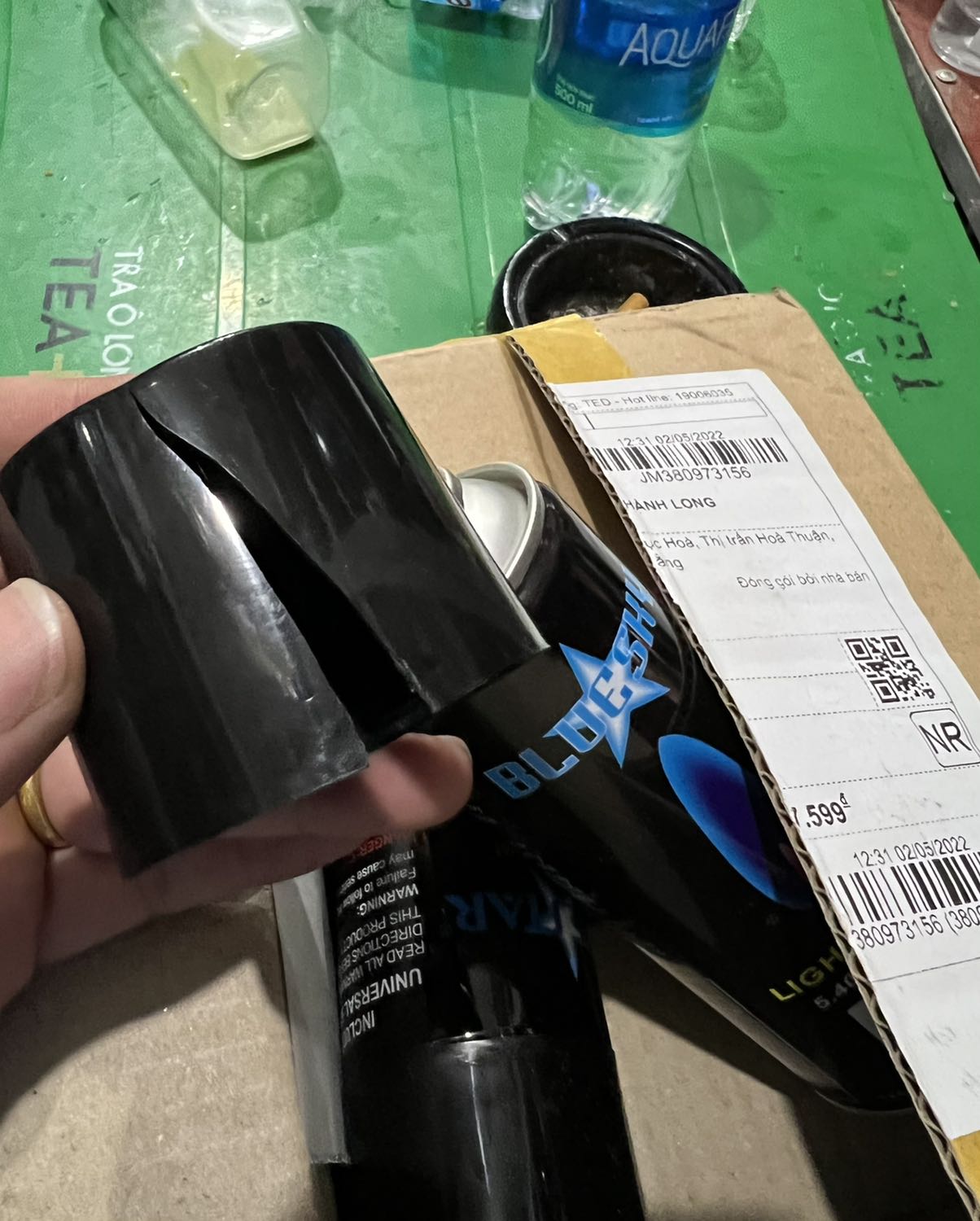 Hàng chuẩn,có sẵn nhiều đầu bơm, shop lưu ý nên bọc cẩn thận hơn, ga vận chuyển nó ko như các mặt hàng khác, nay mở ra ko thấy xốp bọc, nắp vỡ cũng giật mình.