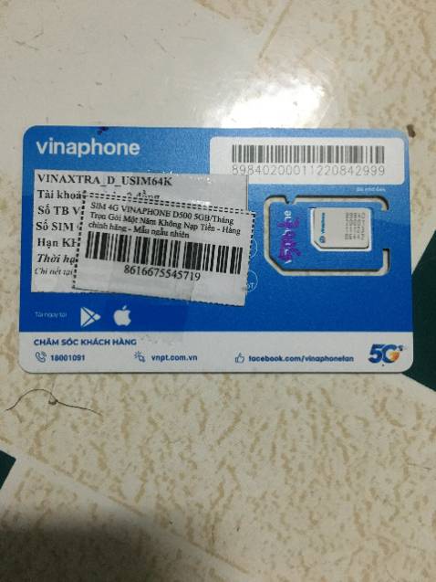 Người bán sim 4G này đã *** dối khách hàng: Tôi mua sim 4G này vào ngày 20/01/2022, ngày 27/01/2022 tôi lắp sim vào điện thoại và nhắn tin "KH D500" gởi 888 theo hướng dẫn ghi trên khung sim, thì tổng đài nhắn tin sim đã được kích hoạt vào ngày 31/10/2021, tức là sim của tôi đã được kích hoạt trước đây 3 tháng,. Vậy sim 4G của tôi chỉ còn thời hạn sử dụng 9 tháng chứ không phải 1 năm như người bán nói.