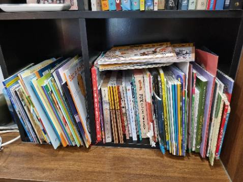 Nội dung phong phú, cung cấp nhiều kiến thức bổ ích, minh họa sinh động, chất lượng giấy tốt, màu in sắc nét, đóng gói cẩn thận.