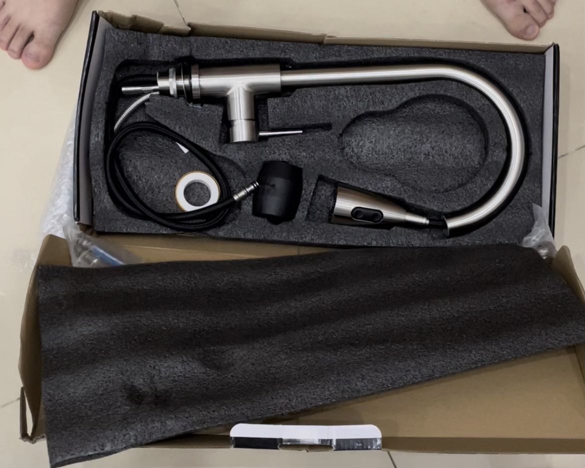 *** đảo, hình chụp và sản phẩm giao khác hoàn toàn