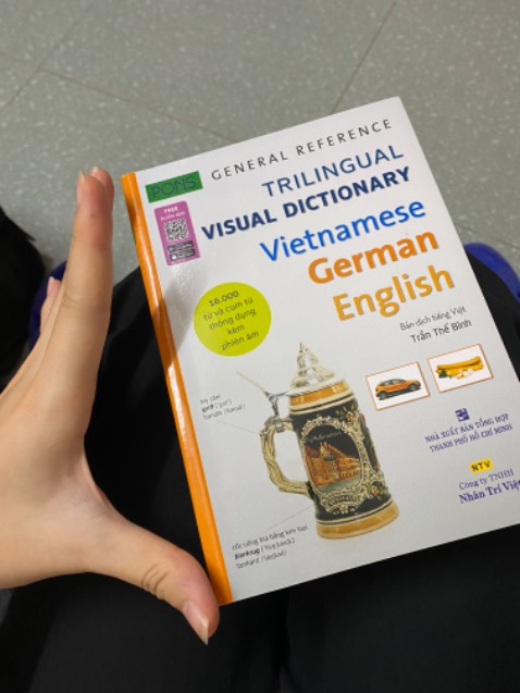 Sách dùng giấy Couche chuyên cho tạp chí, gáy sách dày, chắc chắn, ko sợ gãy gáy hay long giấy. Còn nội dung thì khỏi bàn nha. Rất đáng để mua