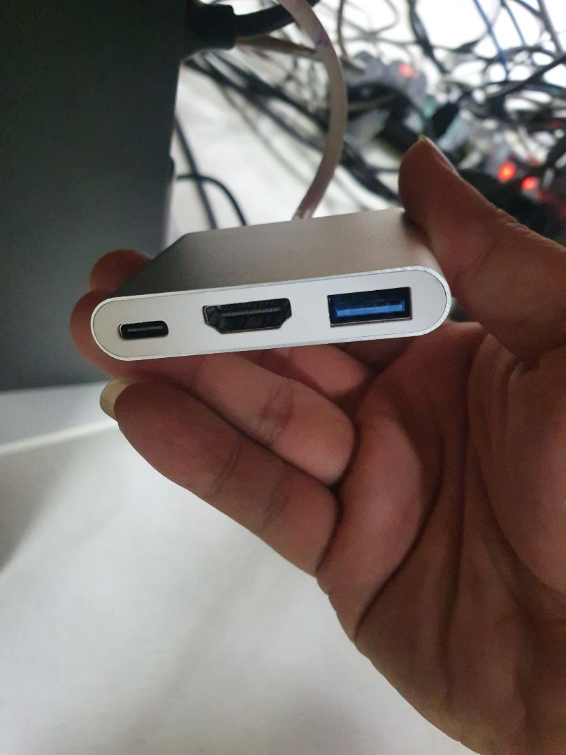 Hàng khá kén usbc không hiểu cắm trên pc ko nhận cắm trên laptop có usb c cũ cũng ko nhận. cắm trên laptop đời mới lại nhận nói chung ko happy lắm. build bình thường nhìn khá rẻ tiền ...