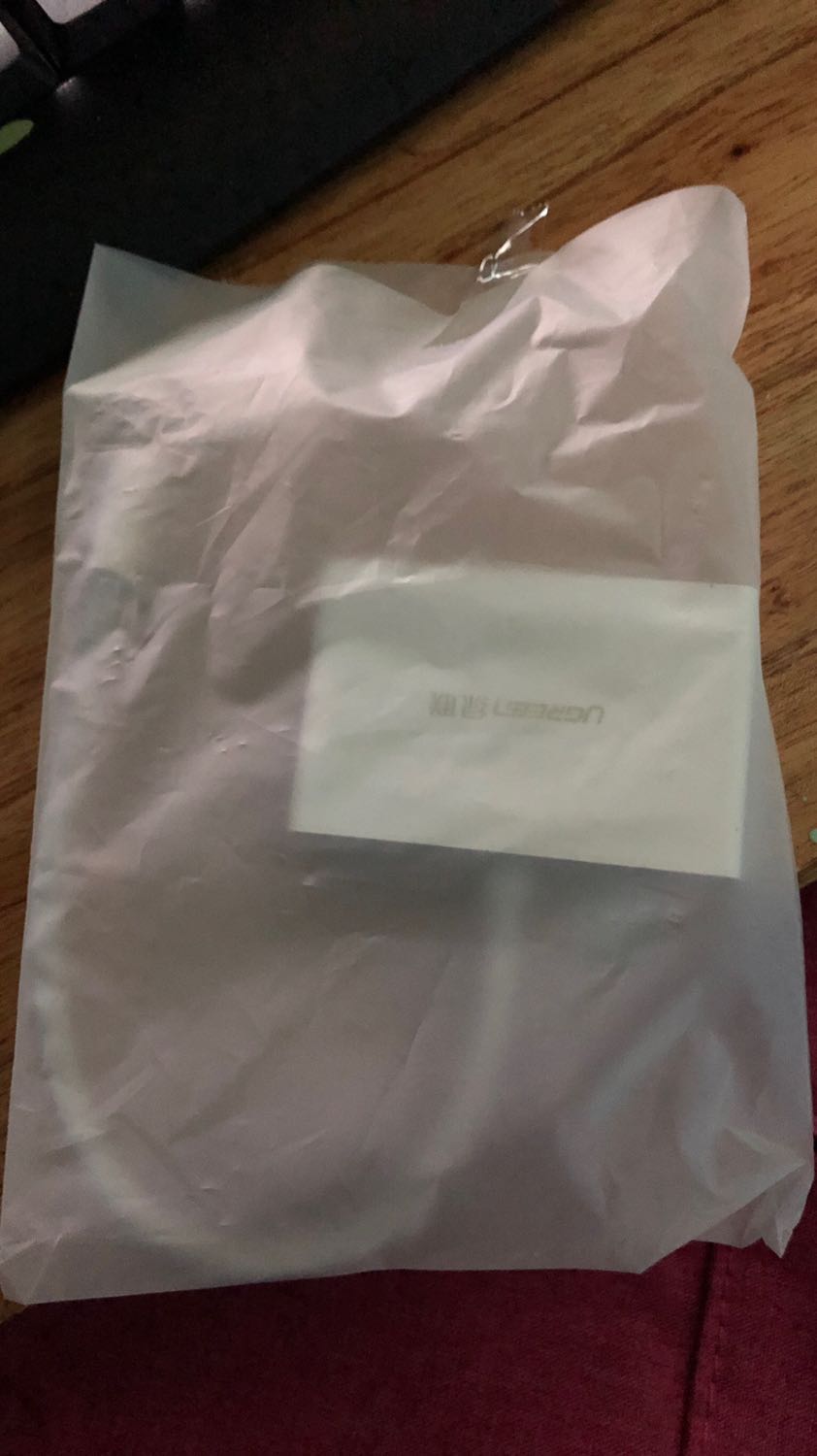 Giá sản phẩm khá cao, 409k, hàng giao nhanh hơn dự kiến. Sản phẩm sau khi mình sử dụng được một tuần cho hình ảnh tốt, chưa *** về khả năng kết nốt âm thanh qua cổng hdmi. Hàng y chang hình, đẹp và mới tinh.