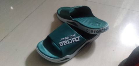 Chất liệu cao su tốt bền đẹp, bám bề mặt tốt , vừa vặn , tối rất hài lòng về sp