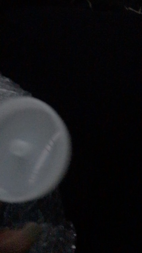 Tôi ko biết tại sao khi tôi đặt lúc đó còn chương trình tặng 1 chai dung dịch nhưng giờ lại ko giao và chai sữa rữa mặt của tôi còn chàng 1 tí ra ngoài ko có tem niên phong miện tuýt cảm giác khá ít nữa tôi có video và hình ảnh