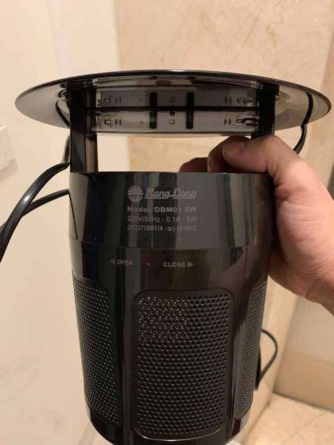 Hàng đẹp gia công chắc chắn, để dưới giường tắt đèn bắt được nhiều muỗi