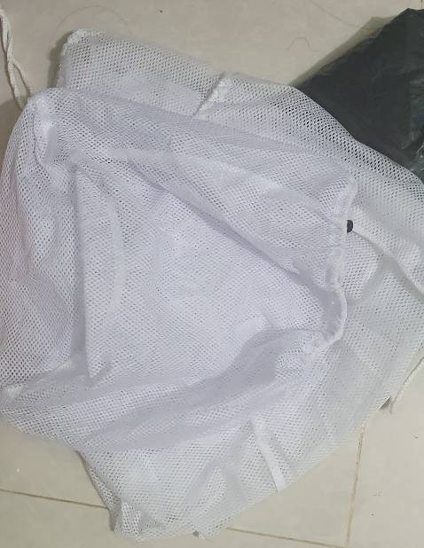 Không giống quảng cáo, mô tả.
Túi chỉ 1 lớp mỏng, không logo Không giống quảng cáo, mô tả.
Túi chỉ 1 lớp mỏng, không logo